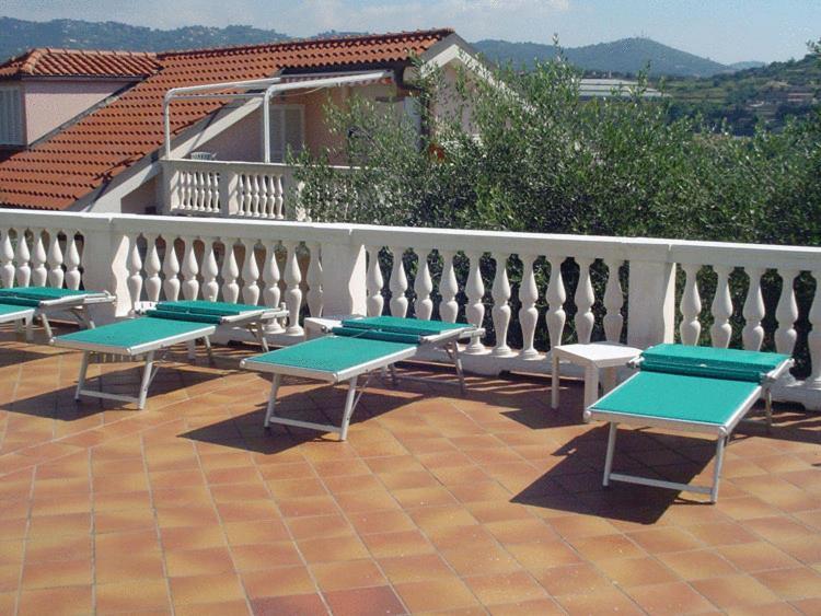 Residence Hotel Edy Imperia Eksteriør bilde