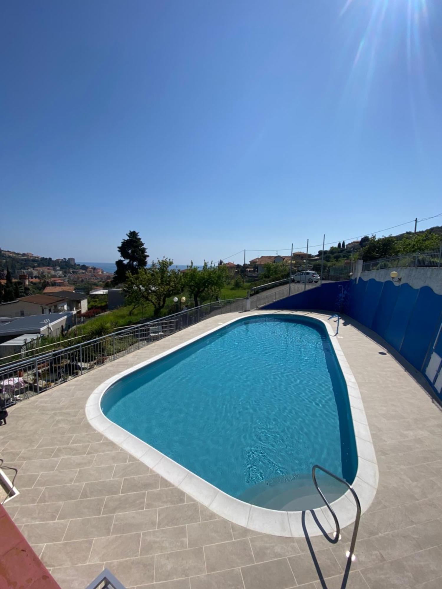 Residence Hotel Edy Imperia Eksteriør bilde