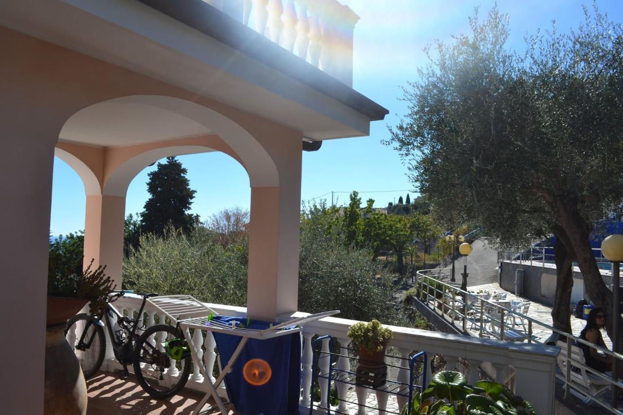 Residence Hotel Edy Imperia Eksteriør bilde